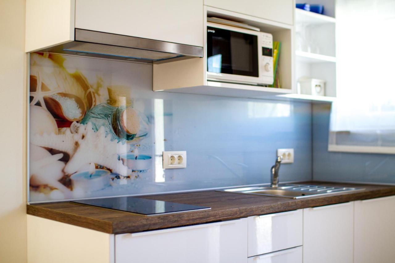 Apartment Palm View II โรวีน ภายนอก รูปภาพ