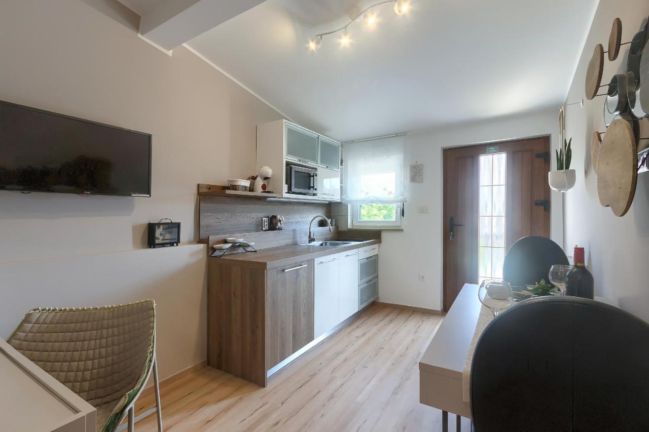 Apartment Palm View II โรวีน ภายนอก รูปภาพ